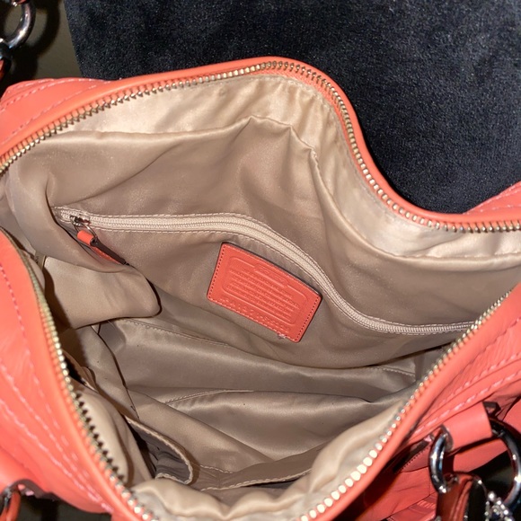 Coach Large Satchel with matching wallet - Picture 6 of 10